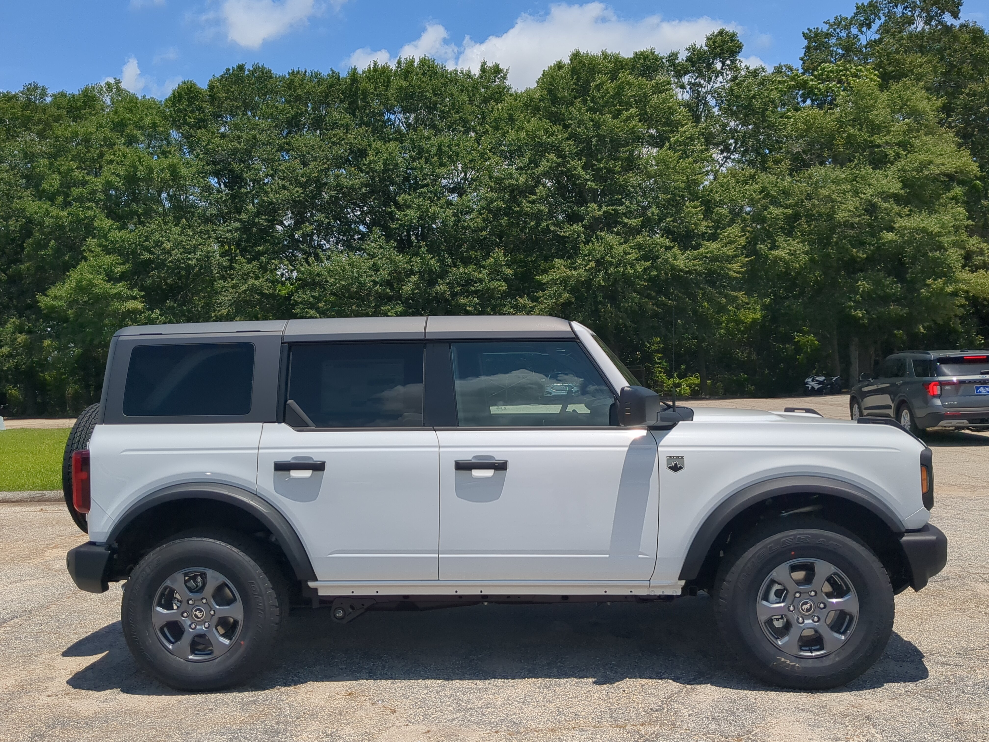 New 2026 Ford Bronco Big Bend AWD/4WD image 2