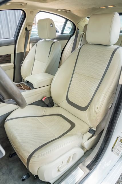 Used 2012 Jaguar XF Portfolio image 19