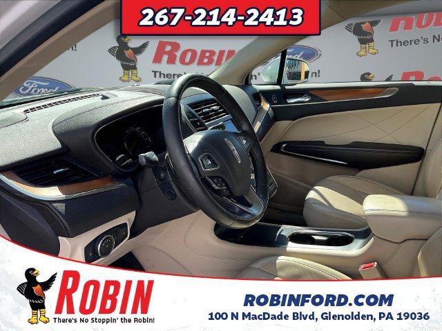 Used 2017 Lincoln MKC Select w/ Select Plus Package AWD/4WD image 17