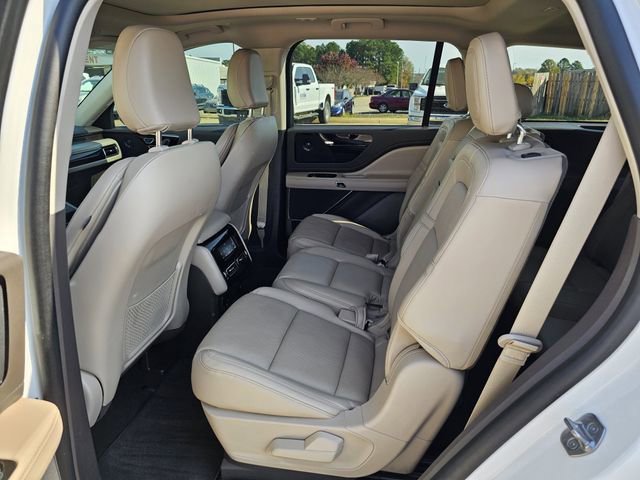 Used 2022 Lincoln Aviator Reserve w/ Elements Package Plus image 16