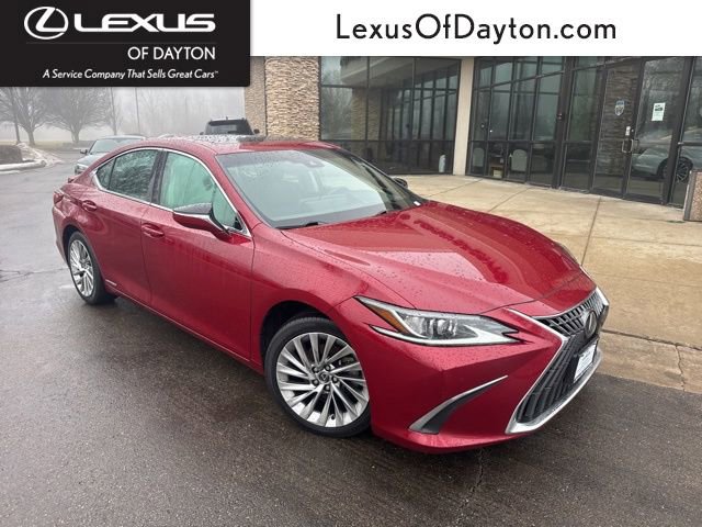 Used 2022 Lexus ES 300h w/ Luxury Package image 1