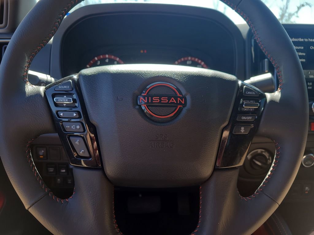Used 2025 Nissan Frontier PRO-4X AWD/4WD image 25