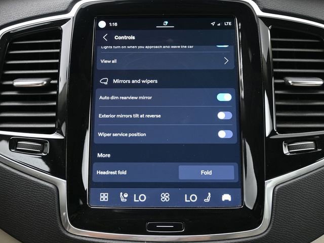 Used 2023 Volvo XC90 T8 Plus image 18