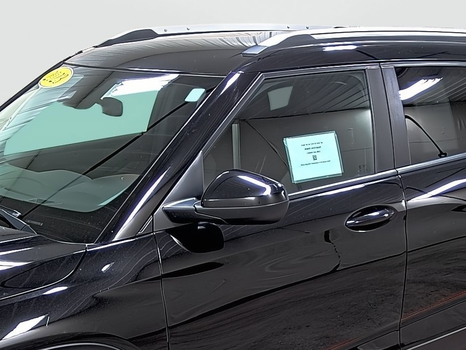 Used 2023 Chevrolet TrailBlazer LT FWD image 8