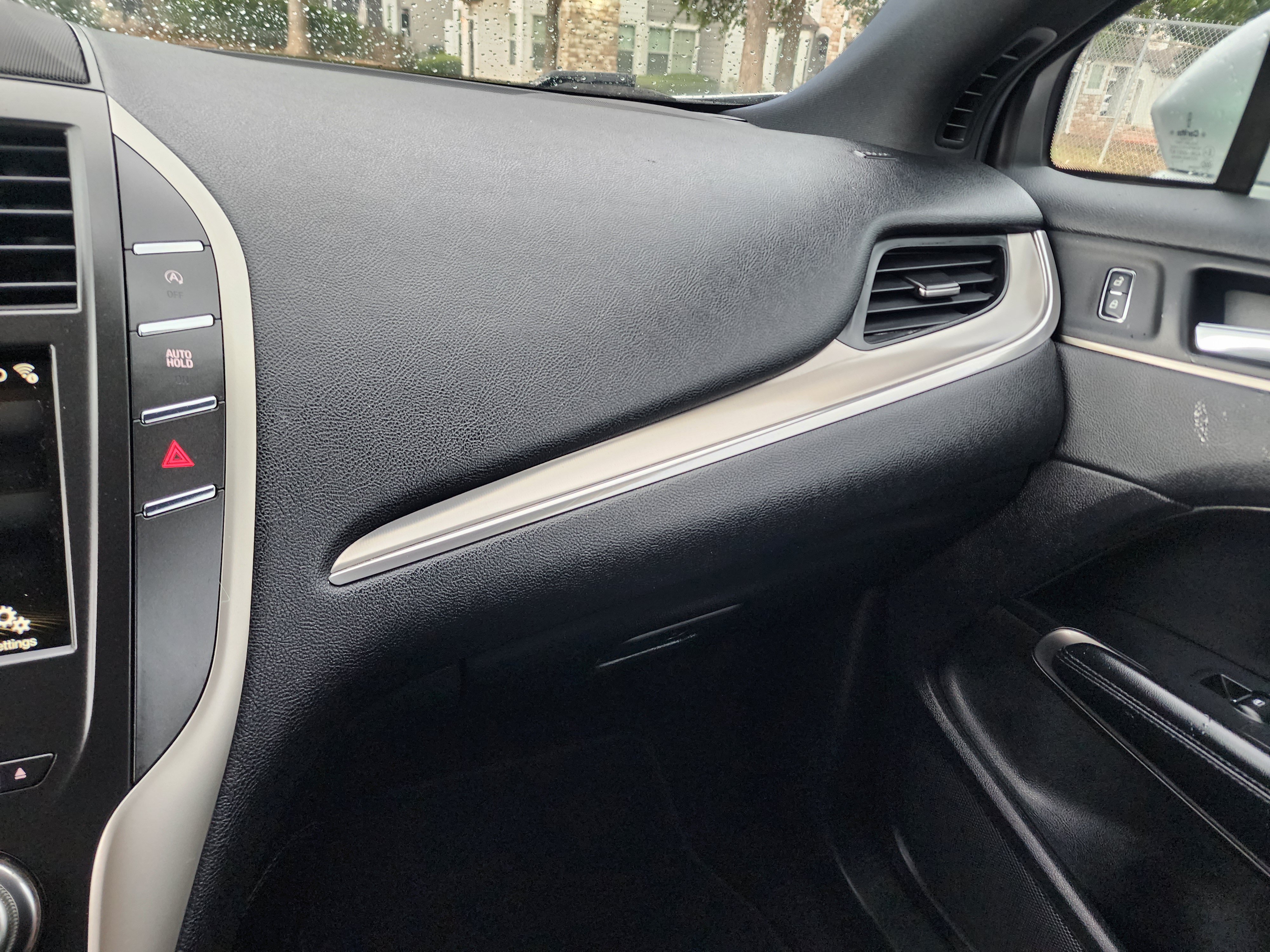 Used 2018 Lincoln MKC Premiere FWD image 27