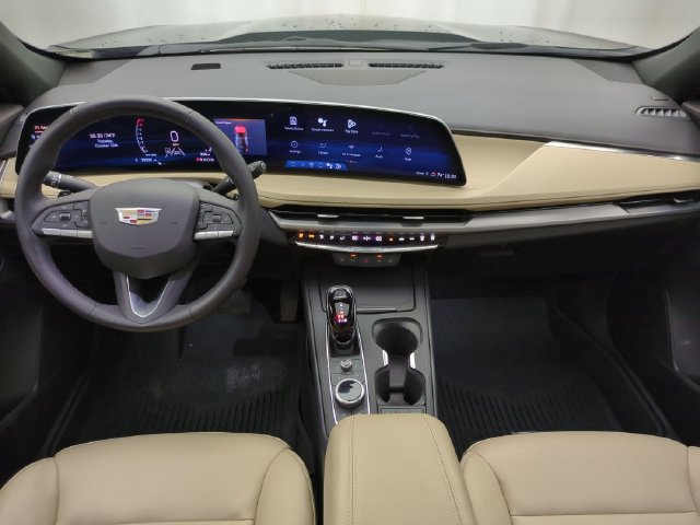 Certified 2024 Cadillac XT4 Luxury w/ Cold Weather Package AWD/4WD image 22