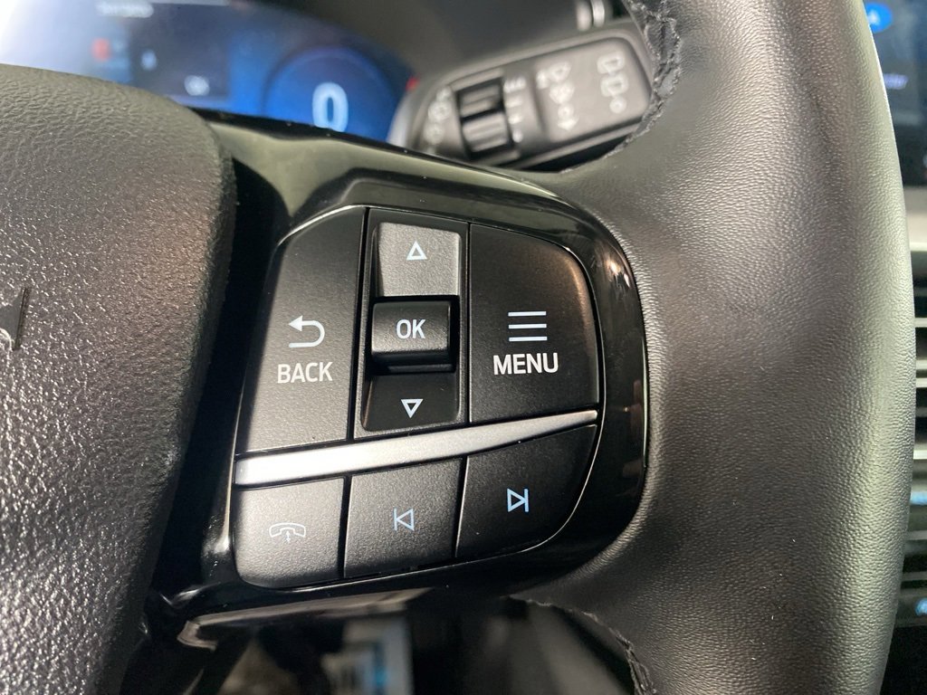 Used 2024 Ford Escape Platinum image 9