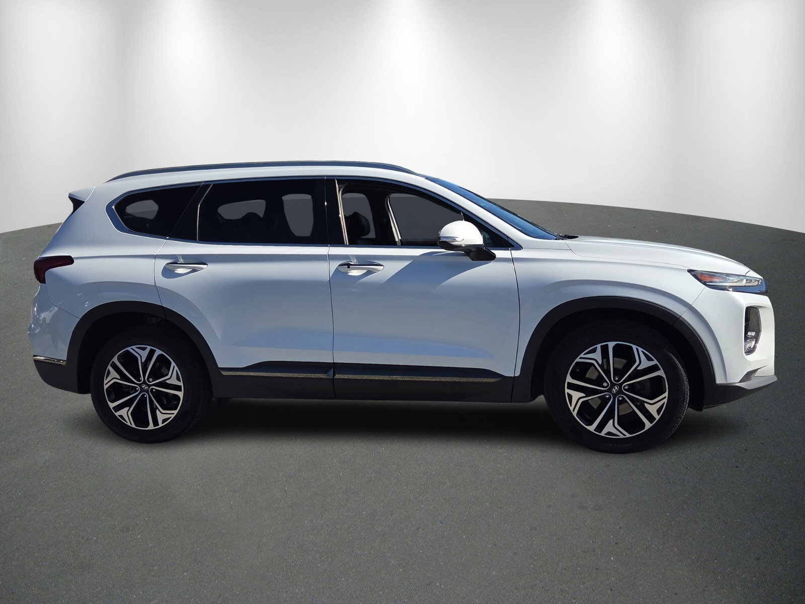 Used 2020 Hyundai Santa Fe Limited image 8