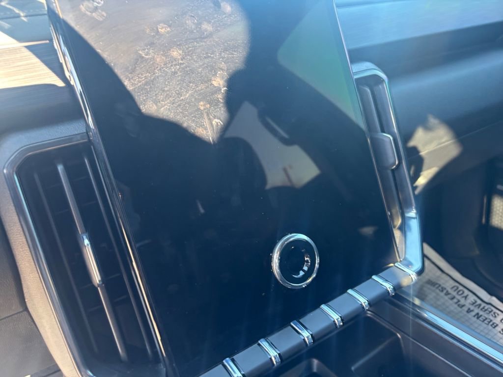 Used 2025 GMC Acadia AT4 w/ Super Cruise Package image 24