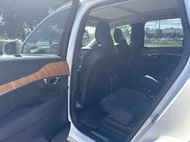 Used 2025 Volvo XC90 T8 Plus w/ Protection Package Premier AWD/4WD image 5