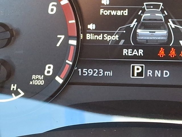 Used 2023 Nissan Frontier PRO-4X w/ Technology Package image 24