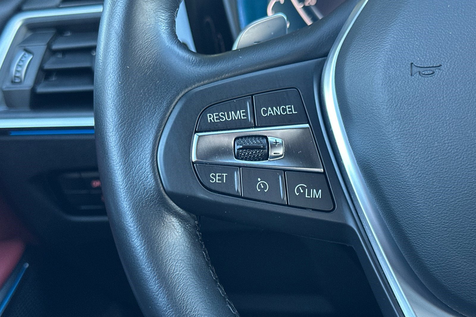 Certified 2022 BMW 330e w/ Premium Package image 29