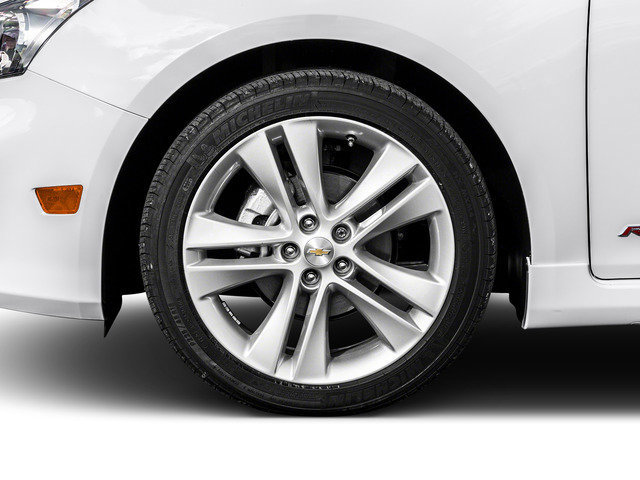 Used 2016 Chevrolet Cruze LT image 11