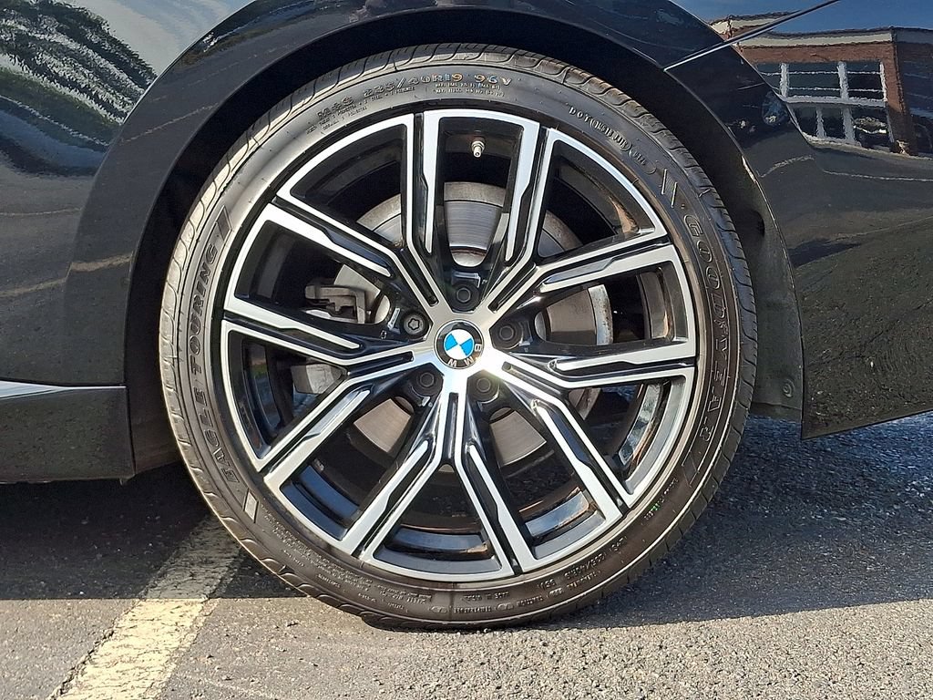 Used 2022 BMW 230i Coupe w/ Convenience Package RWD image 8