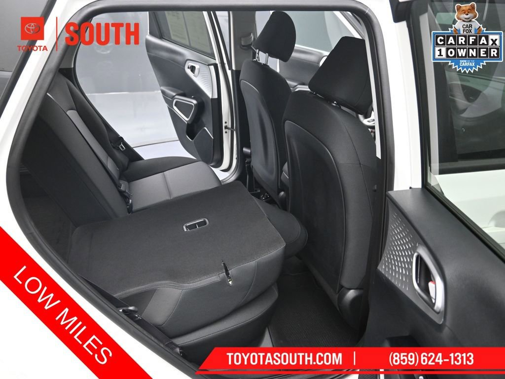 Used 2025 Kia Soul LX w/ LX Technology Package FWD image 23