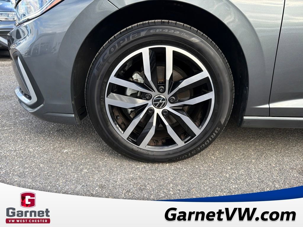 Certified 2025 Volkswagen Jetta SE image 26