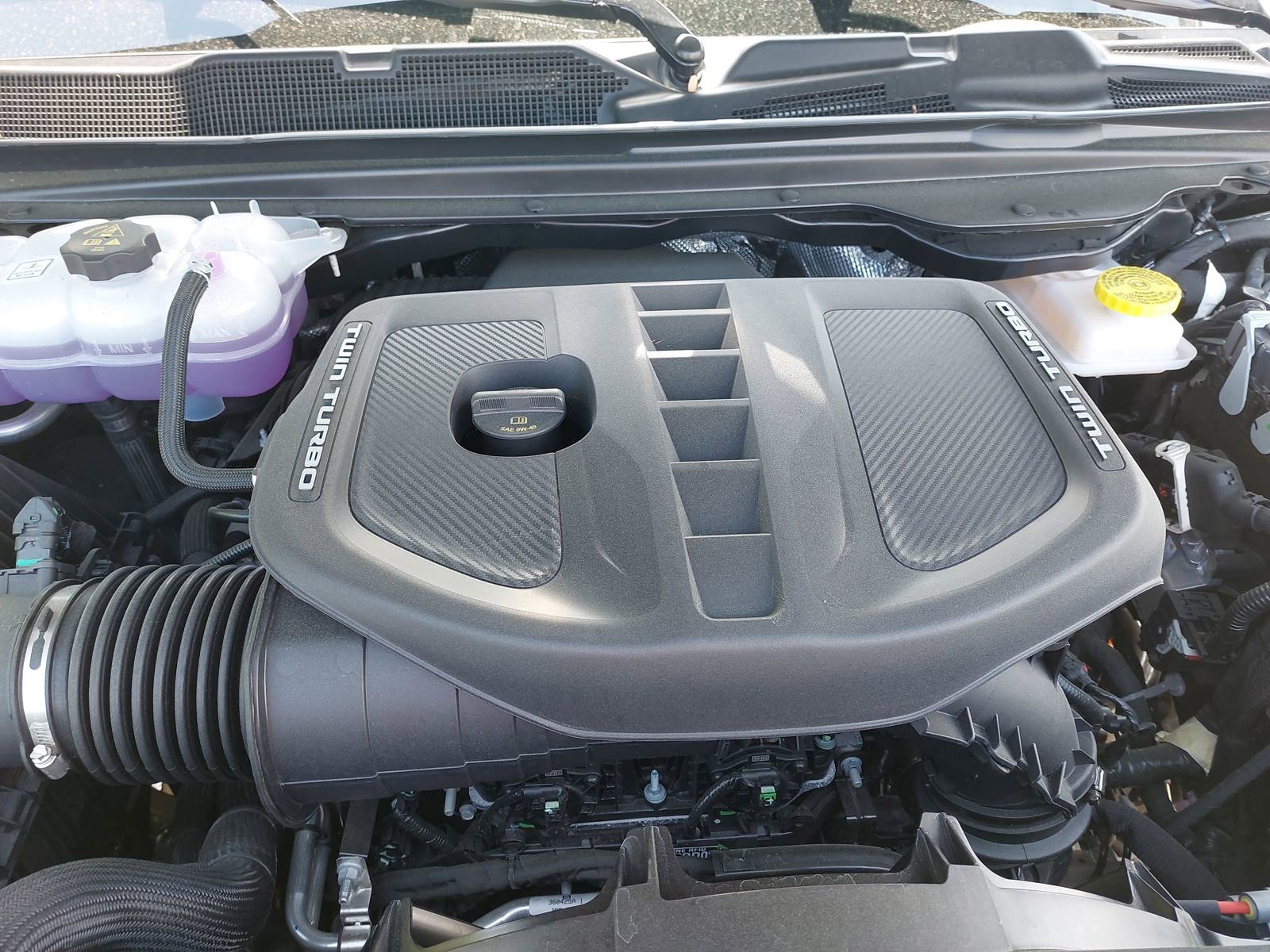 New 2025 RAM 1500 Limited AWD/4WD image 31