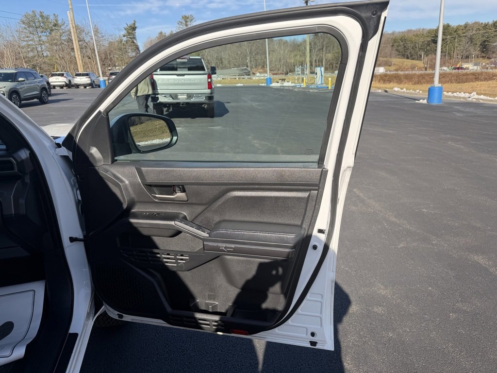 Used 2024 Toyota Tacoma TRD Off-Road image 25