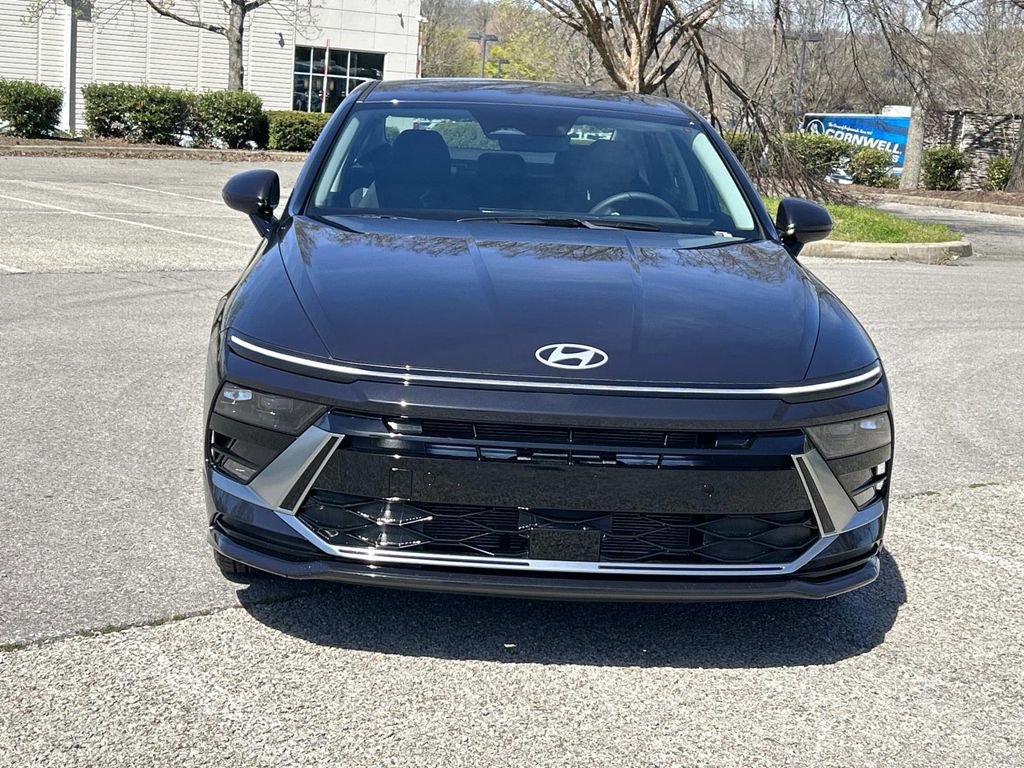 New 2026 Hyundai Sonata SEL FWD image 2