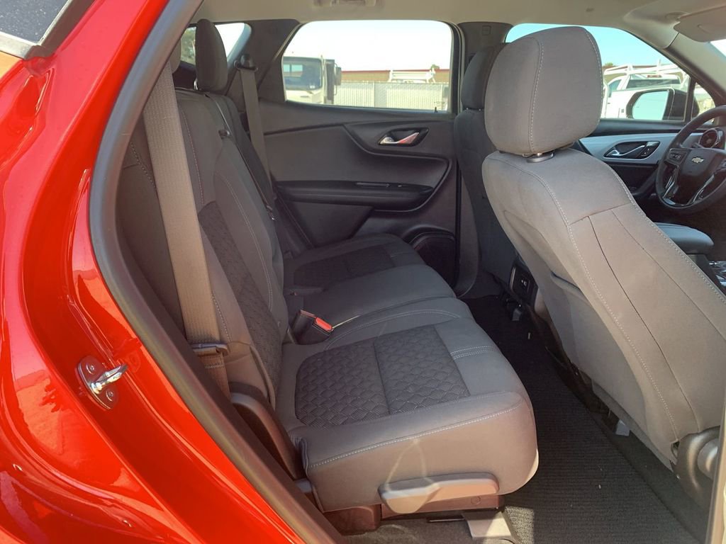 Used 2021 Chevrolet Blazer LT FWD image 32