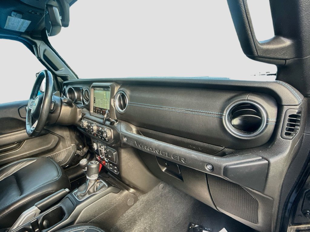 Used 2022 Jeep Wrangler Unlimited Rubicon 4xe w/ Dual Top Group AWD/4WD image 32