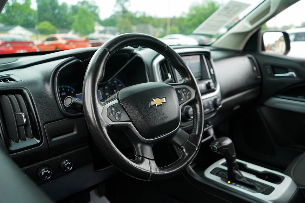 Used 2020 Chevrolet Colorado LT AWD/4WD image 5