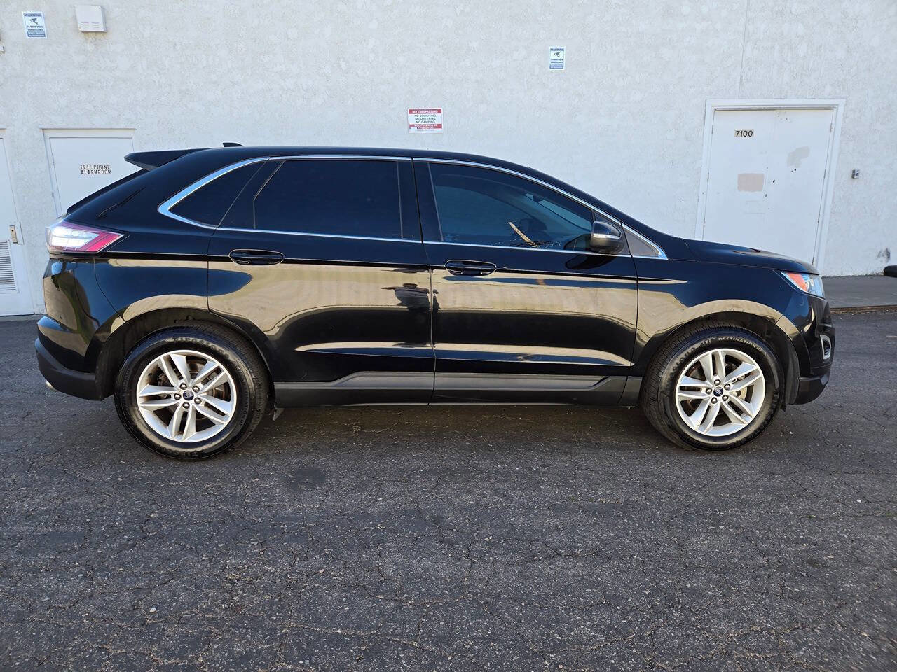 Used 2017 Ford Edge SEL image 19