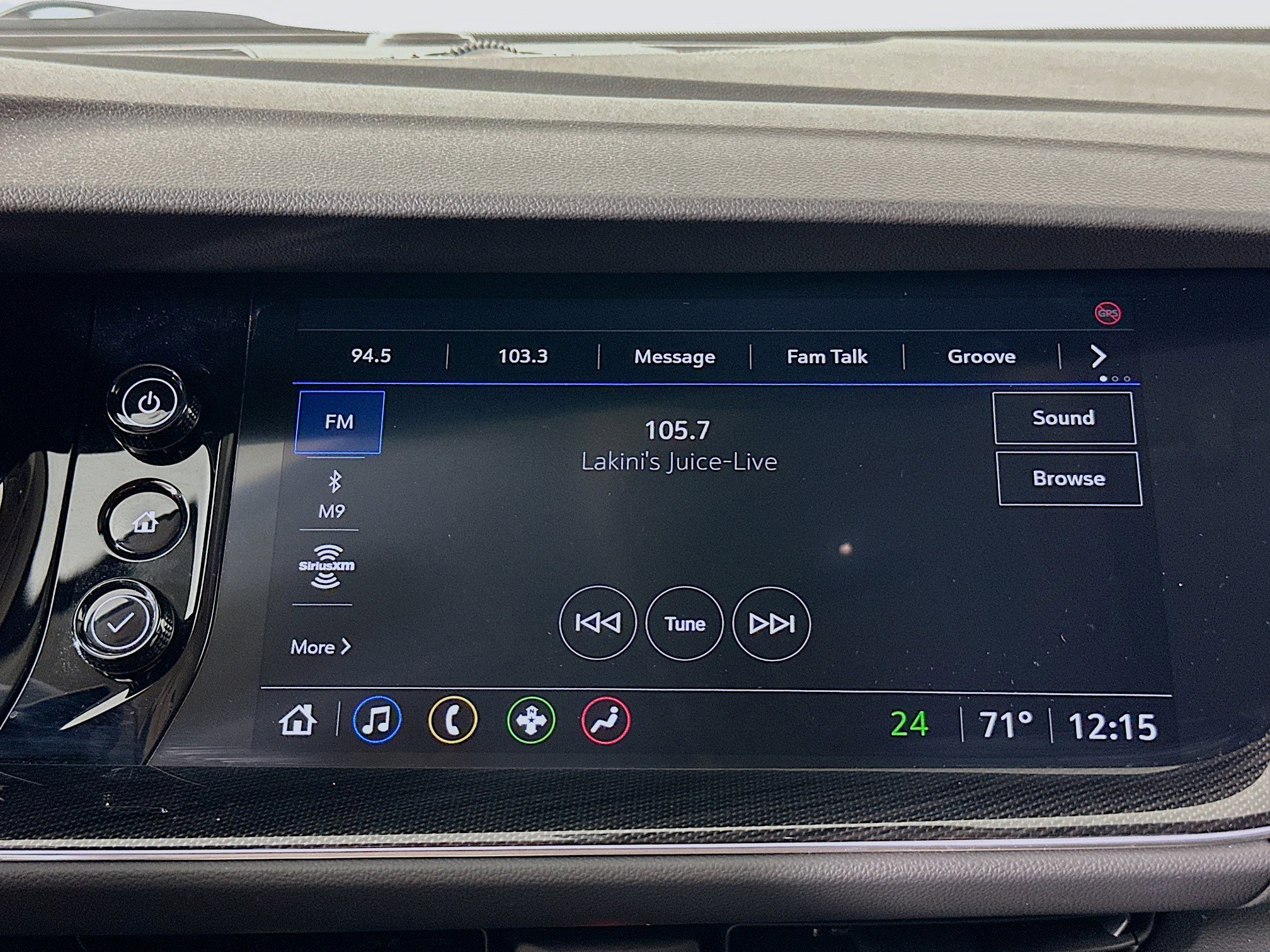 Used 2023 Buick Envision Preferred w/ Sport Touring Package image 21