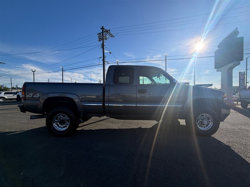 Used 2002 GMC Sierra 2500 4x4 Extended Cab HD image 25