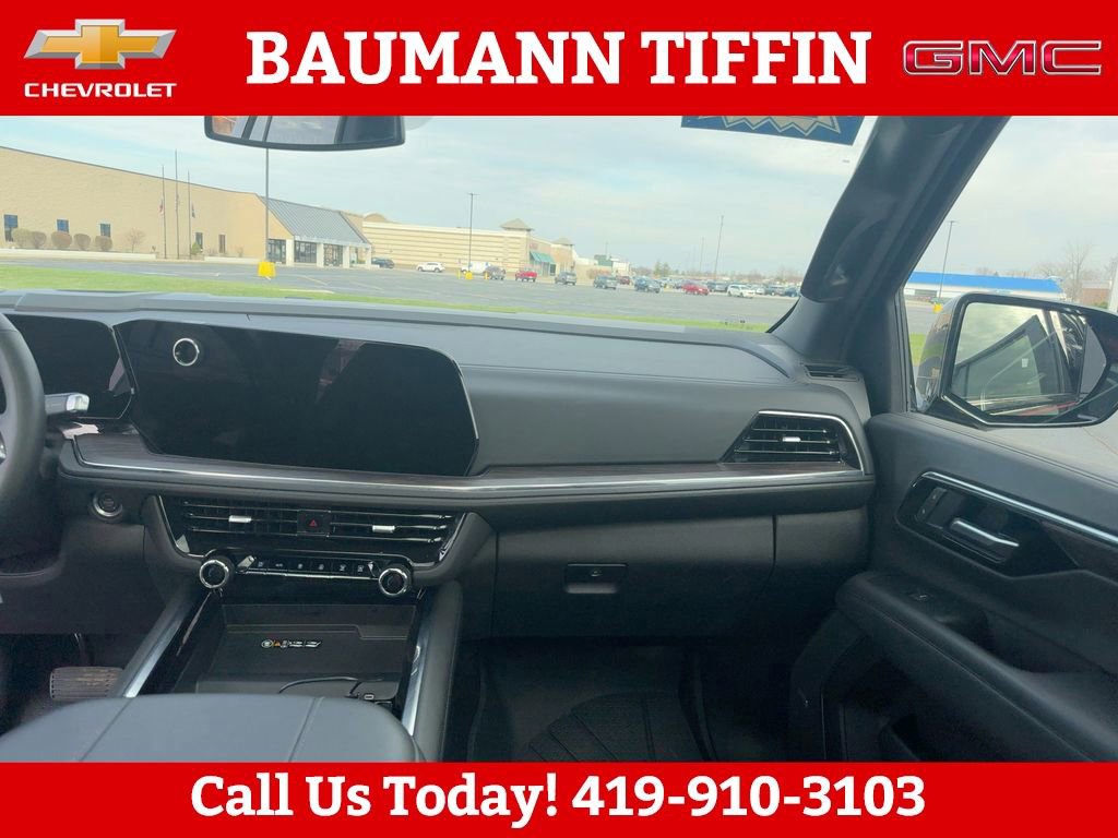 Used 2025 Chevrolet Tahoe Z71 w/ Comfort Package AWD/4WD image 16
