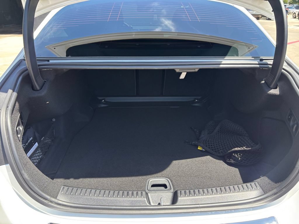Used 2025 Mercedes-Benz E 350 4MATIC Sedan image 17