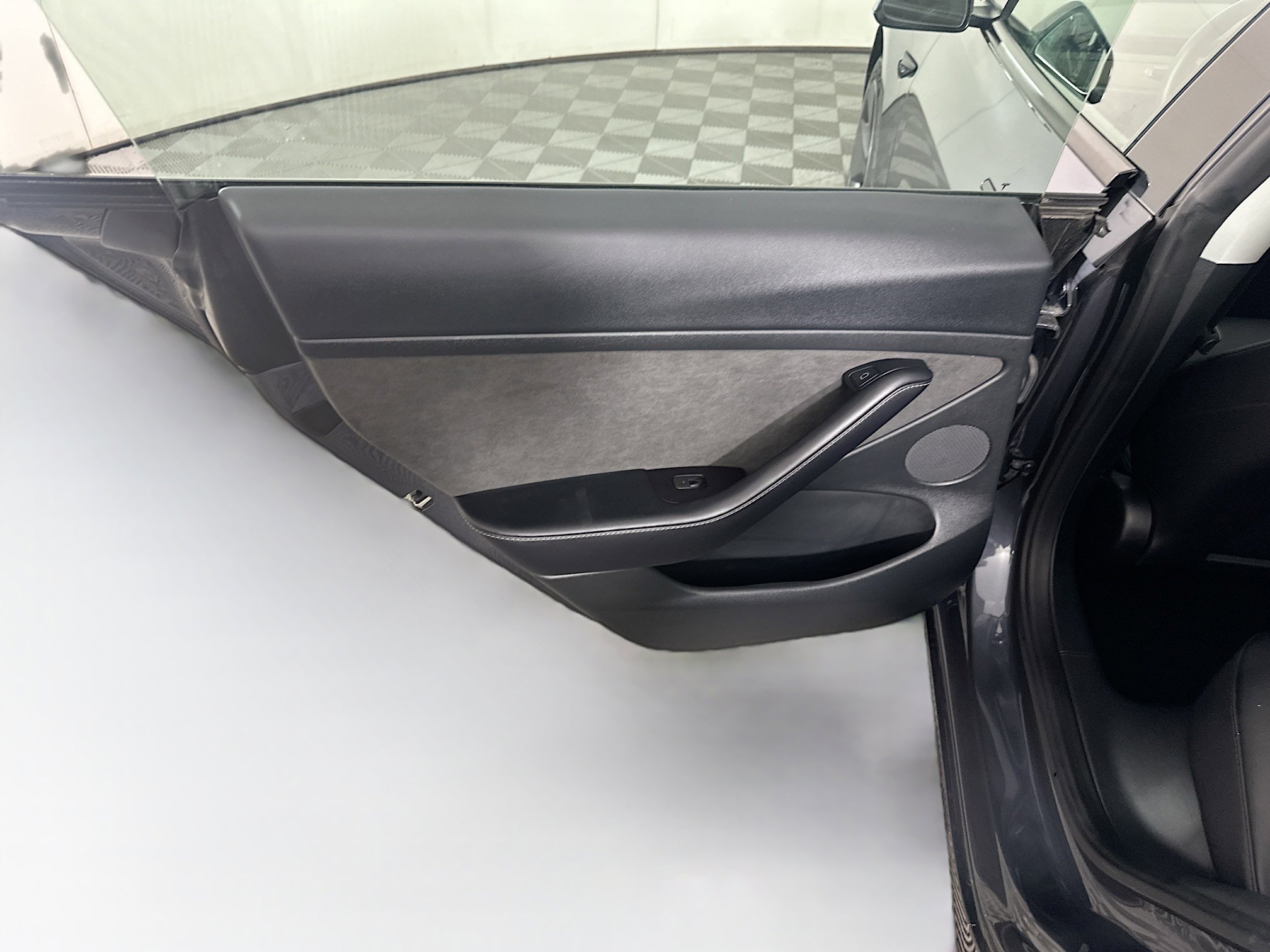 Used 2023 Tesla Model 3 Standard Range RWD image 25