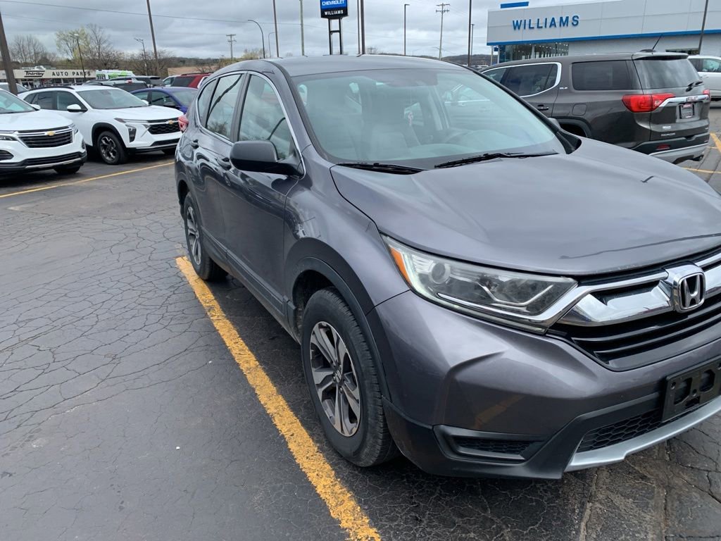 Used 2017 Honda CR-V LX image 5