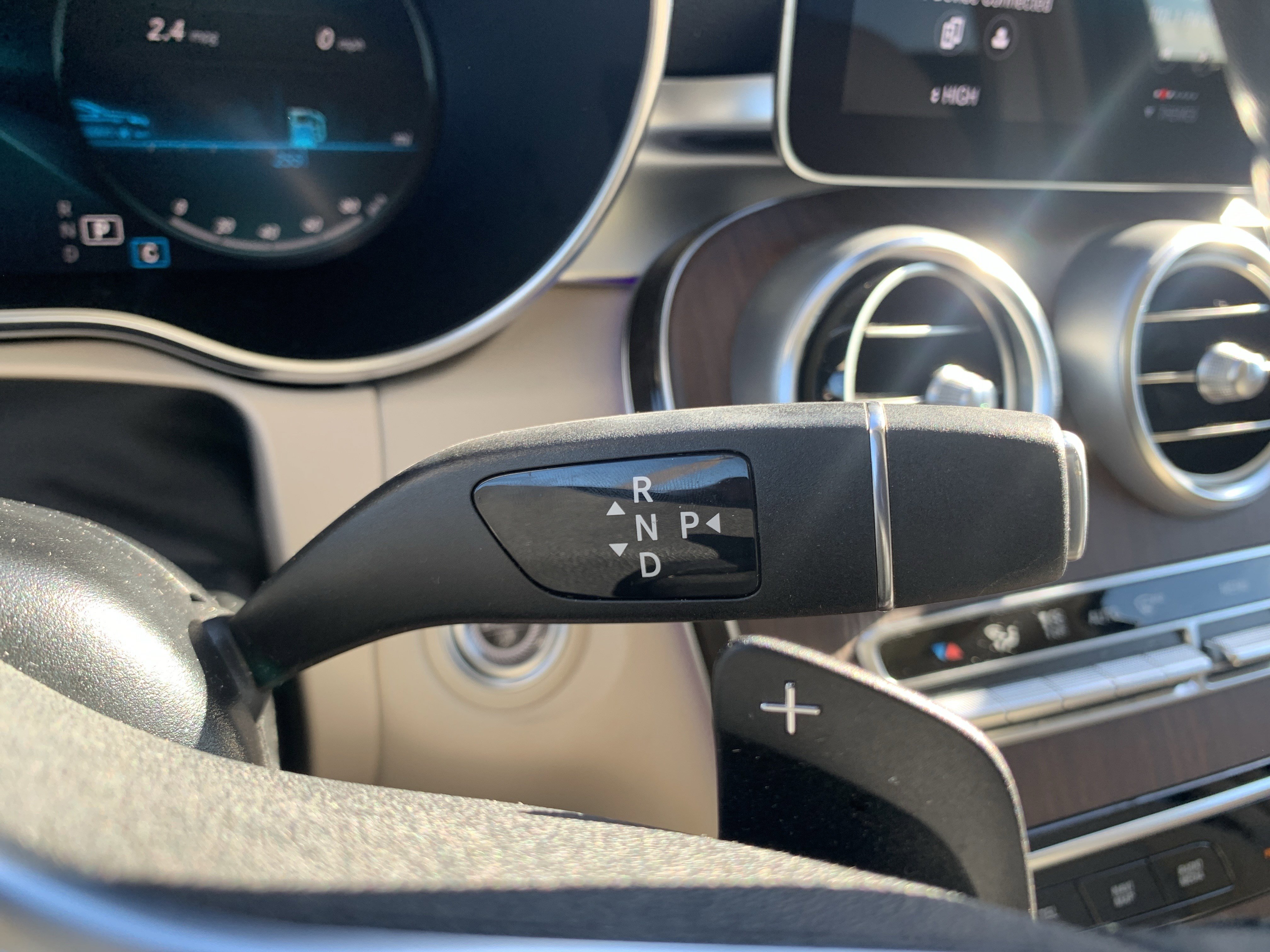 Used 2022 Mercedes-Benz GLC 300 4MATIC image 26