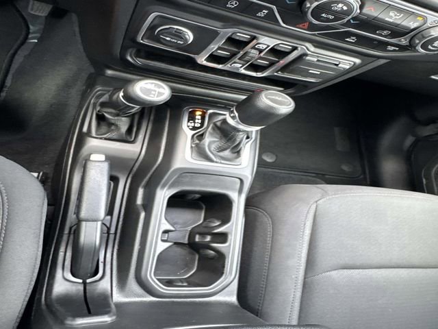 Used 2023 Jeep Gladiator Sport AWD/4WD image 23