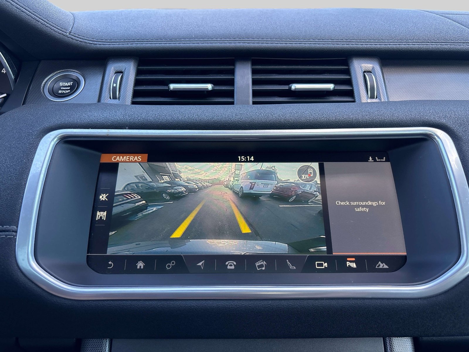 Used 2018 Land Rover Range Rover Evoque image 22