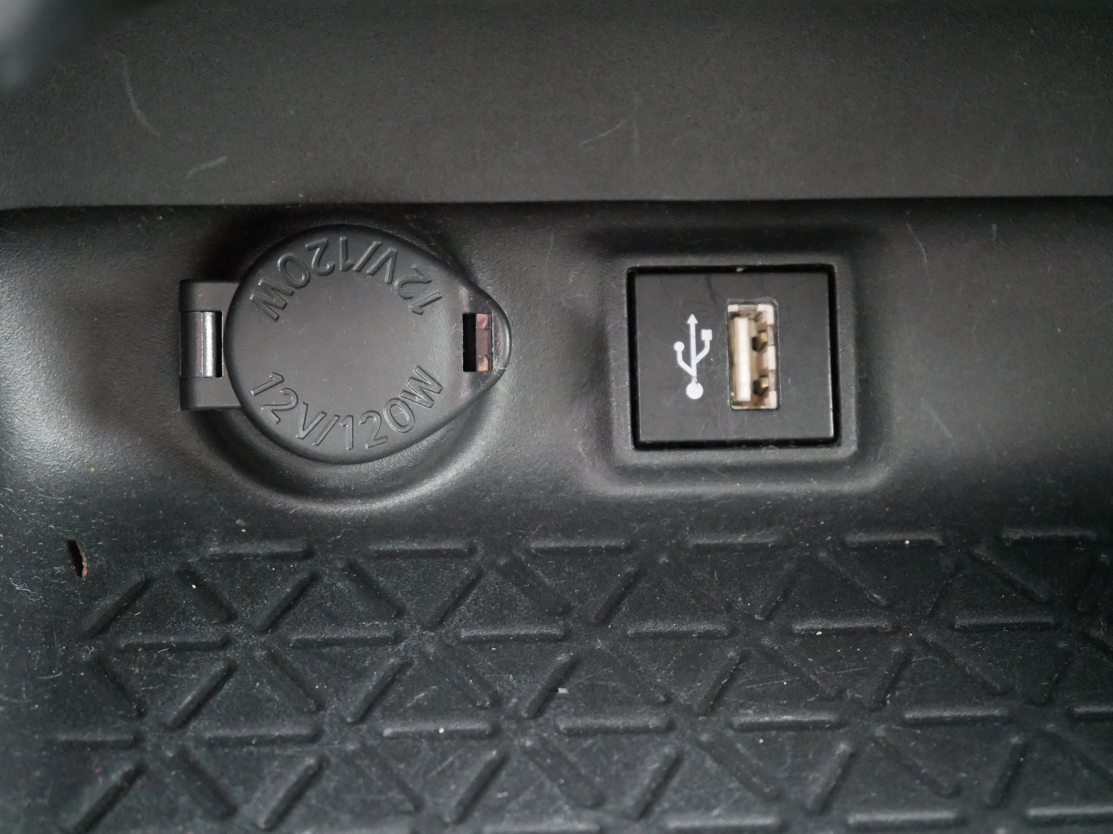 Certified 2024 Toyota RAV4 LE image 30