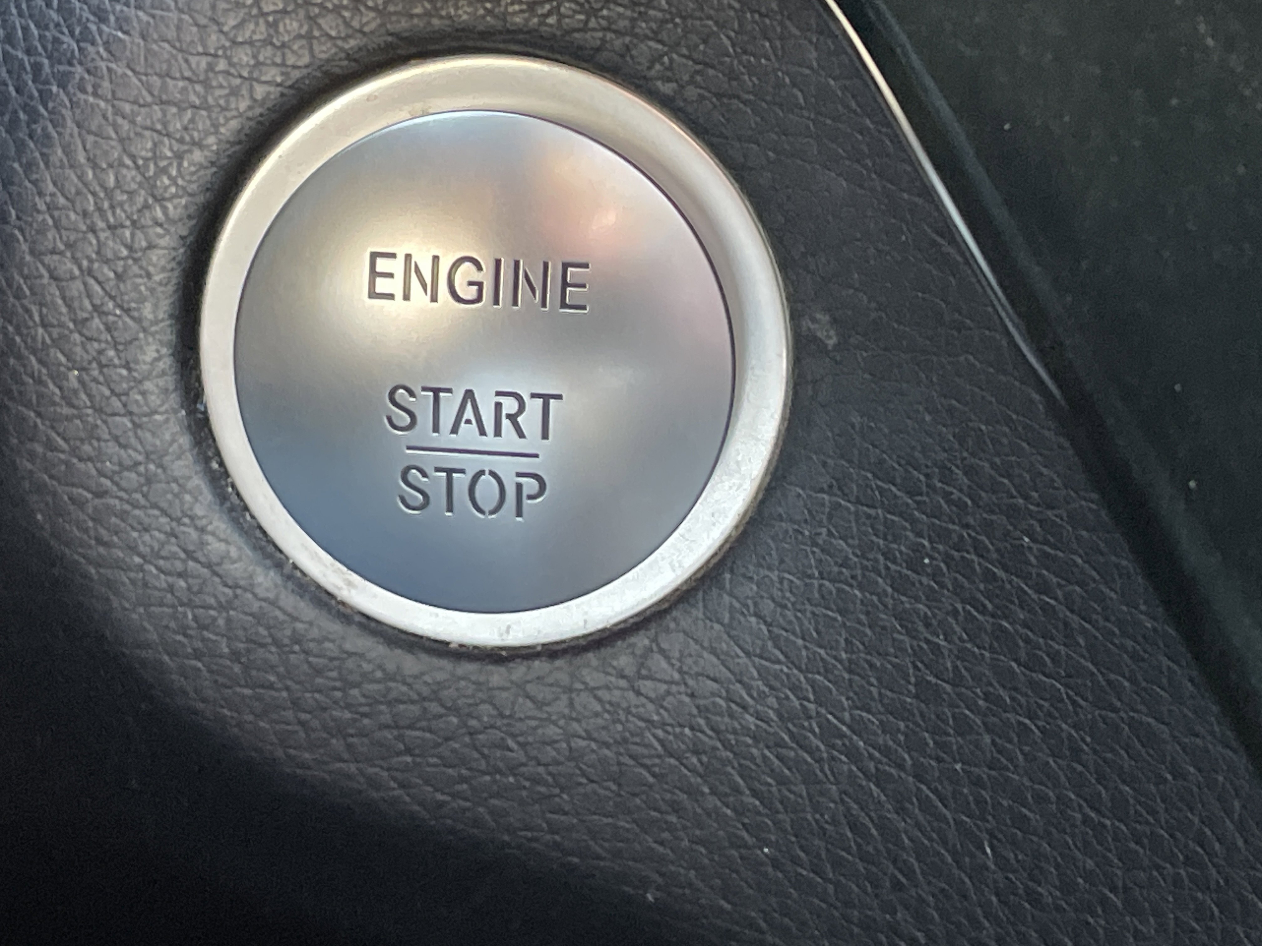 Used 2018 Mercedes-Benz GLS 550 4MATIC image 31