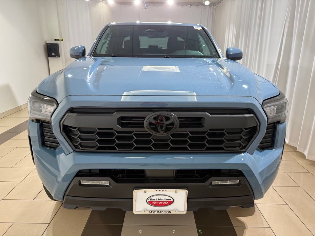 New 2026 Toyota Tacoma TRD Off-Road AWD/4WD image 8