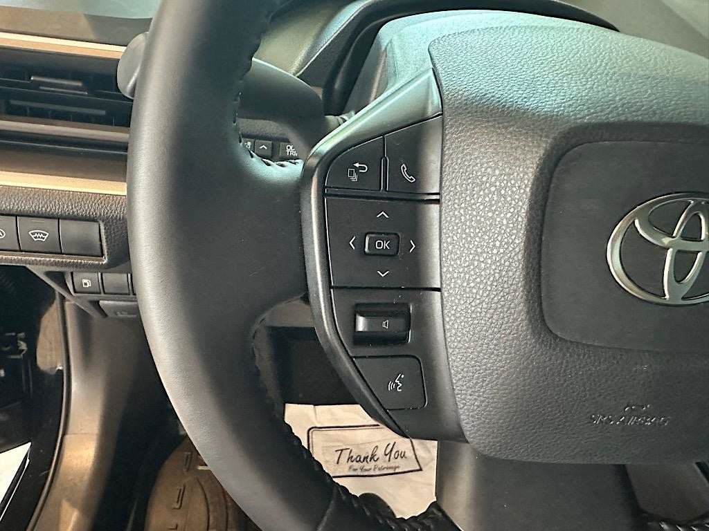 Certified 2025 Toyota Prius LE FWD image 20