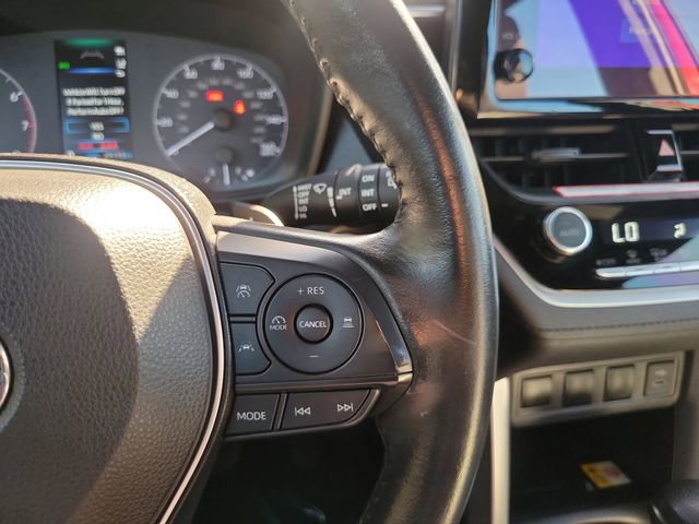 Used 2023 Toyota Corolla Cross SE image 16