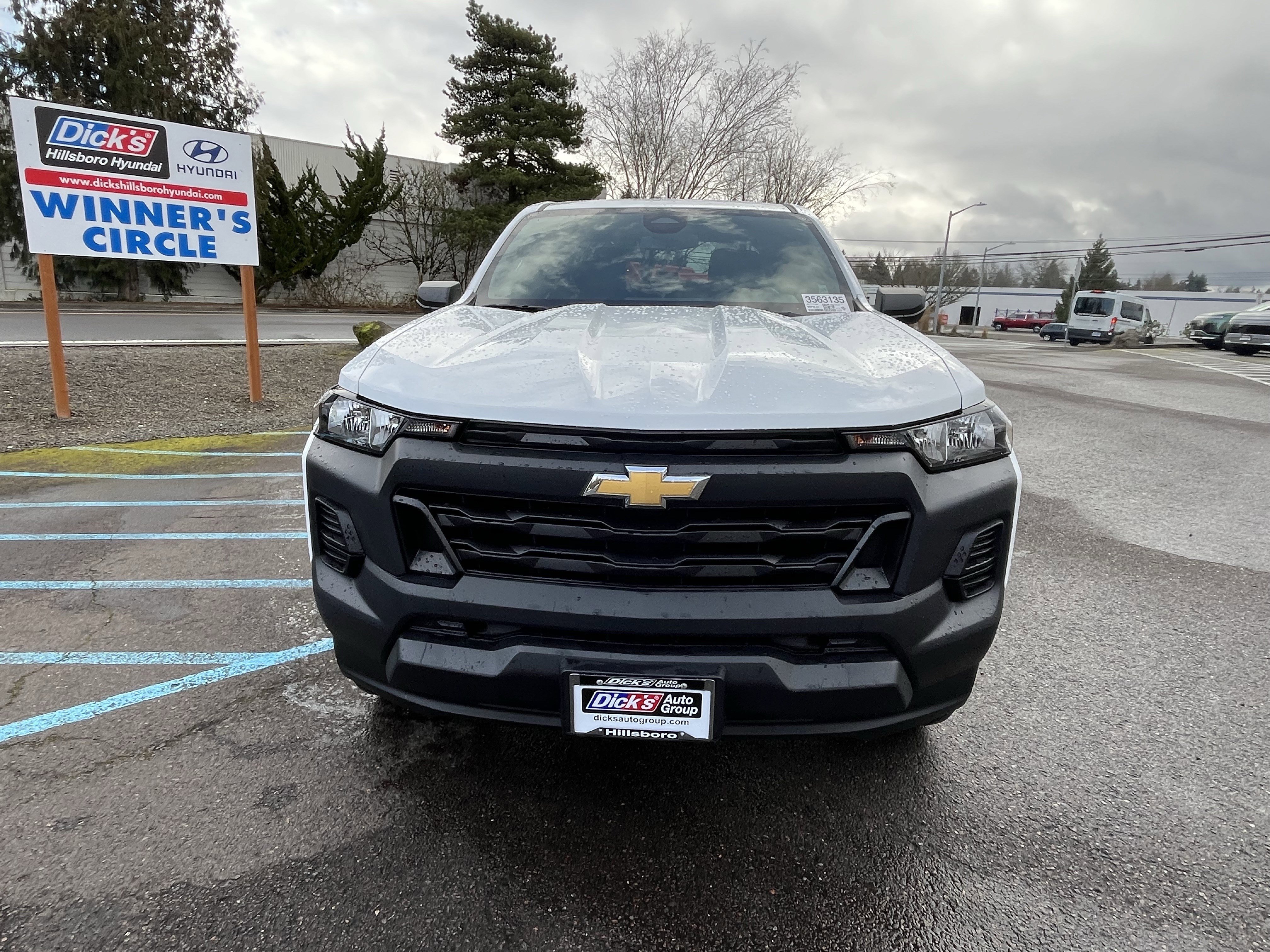 Used 2023 Chevrolet Colorado W/T image 14