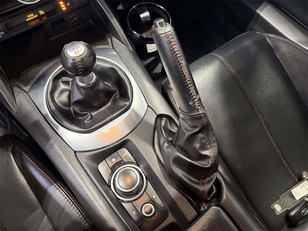 Used 2017 MAZDA MX-5 Miata RF Grand Touring image 22