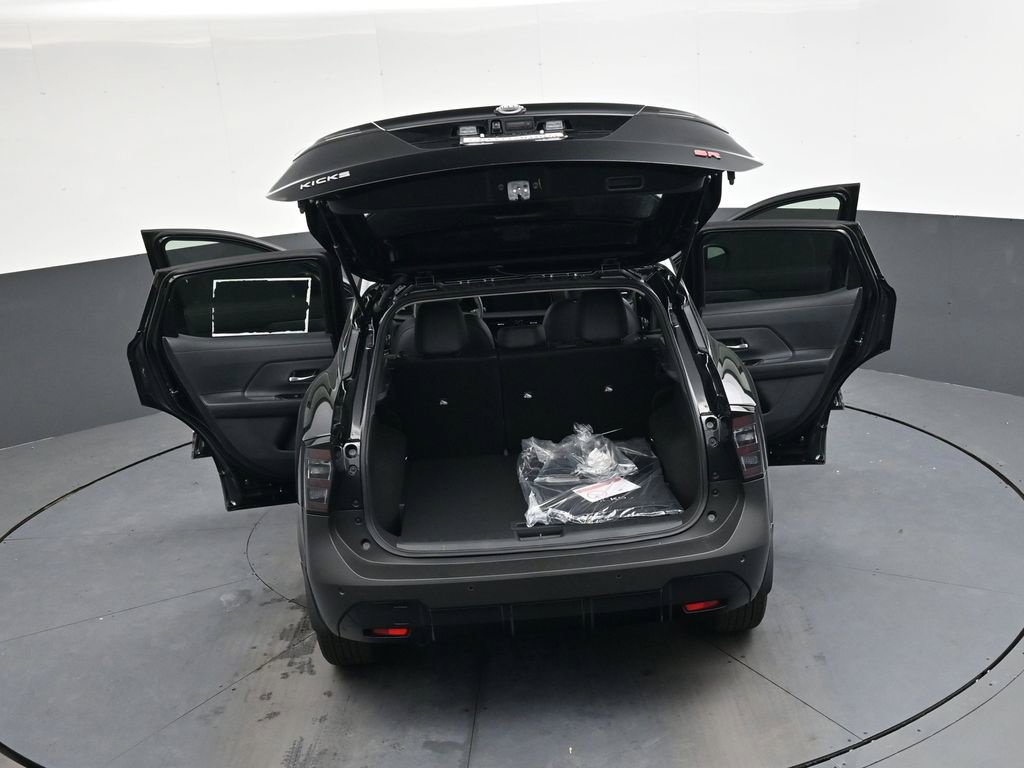 Certified 2026 Nissan Kicks SR w/ Cold Weather Package FWD image 48