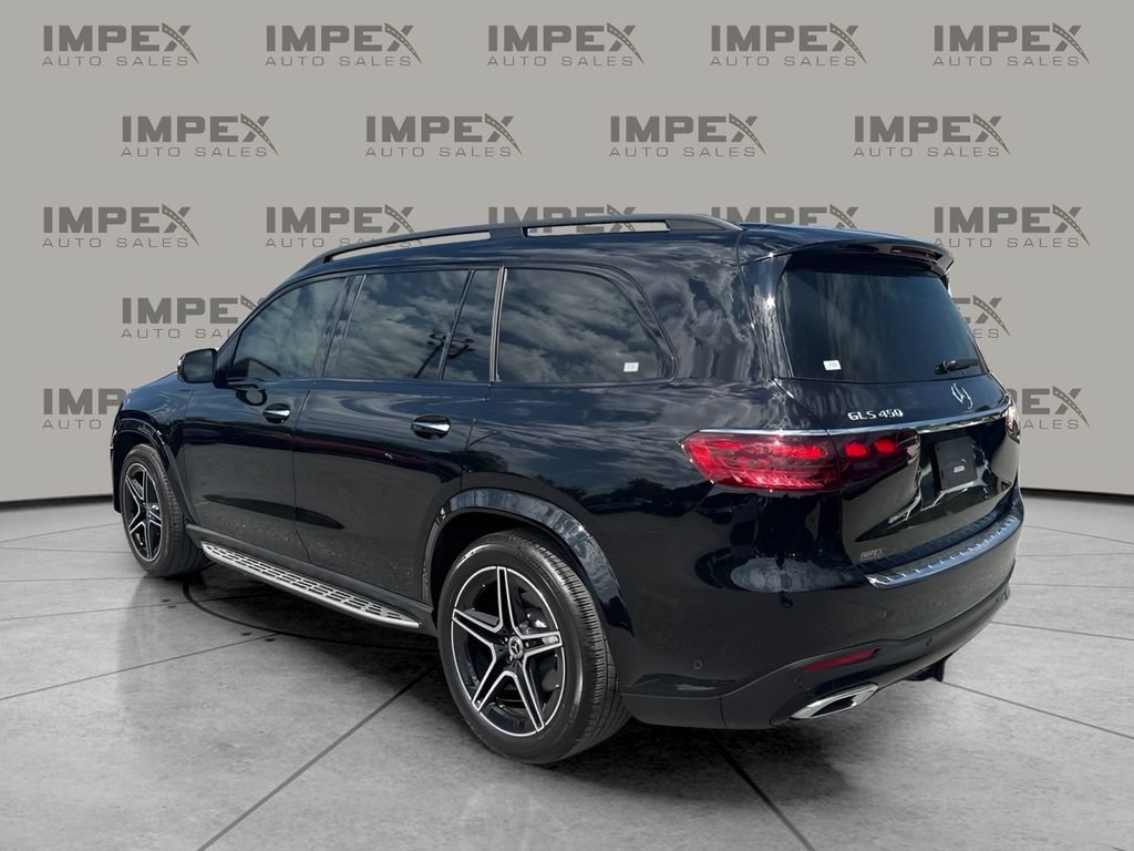 Used 2025 Mercedes-Benz GLS 450 4MATIC image 3