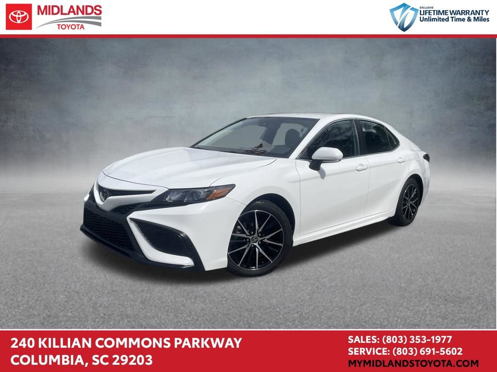 Used 2024 Toyota Camry SE