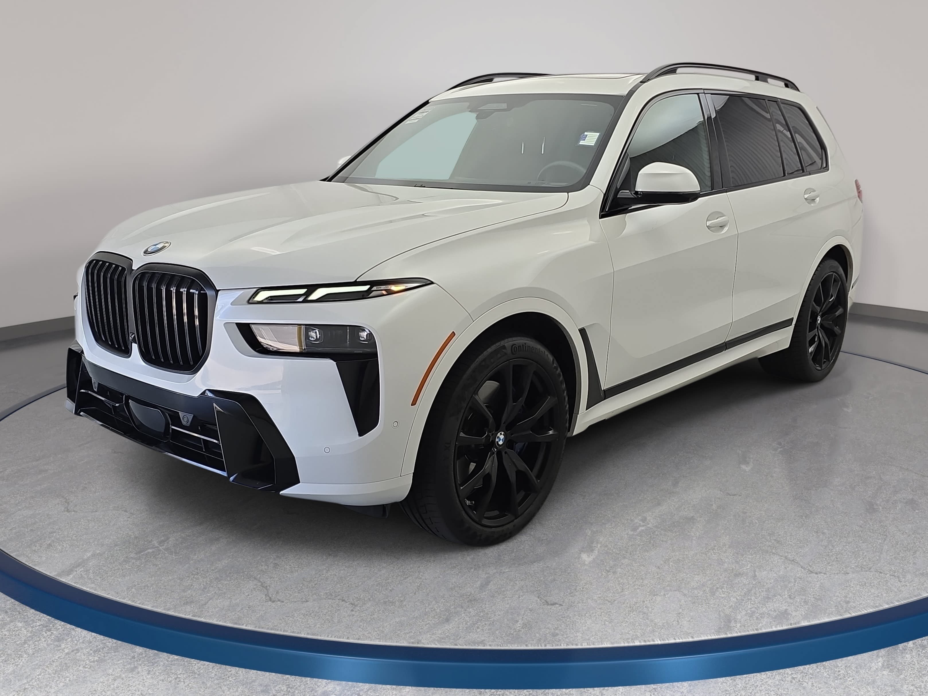 Used 2024 BMW X7 xDrive40i w/ M Sport Package AWD/4WD image 1