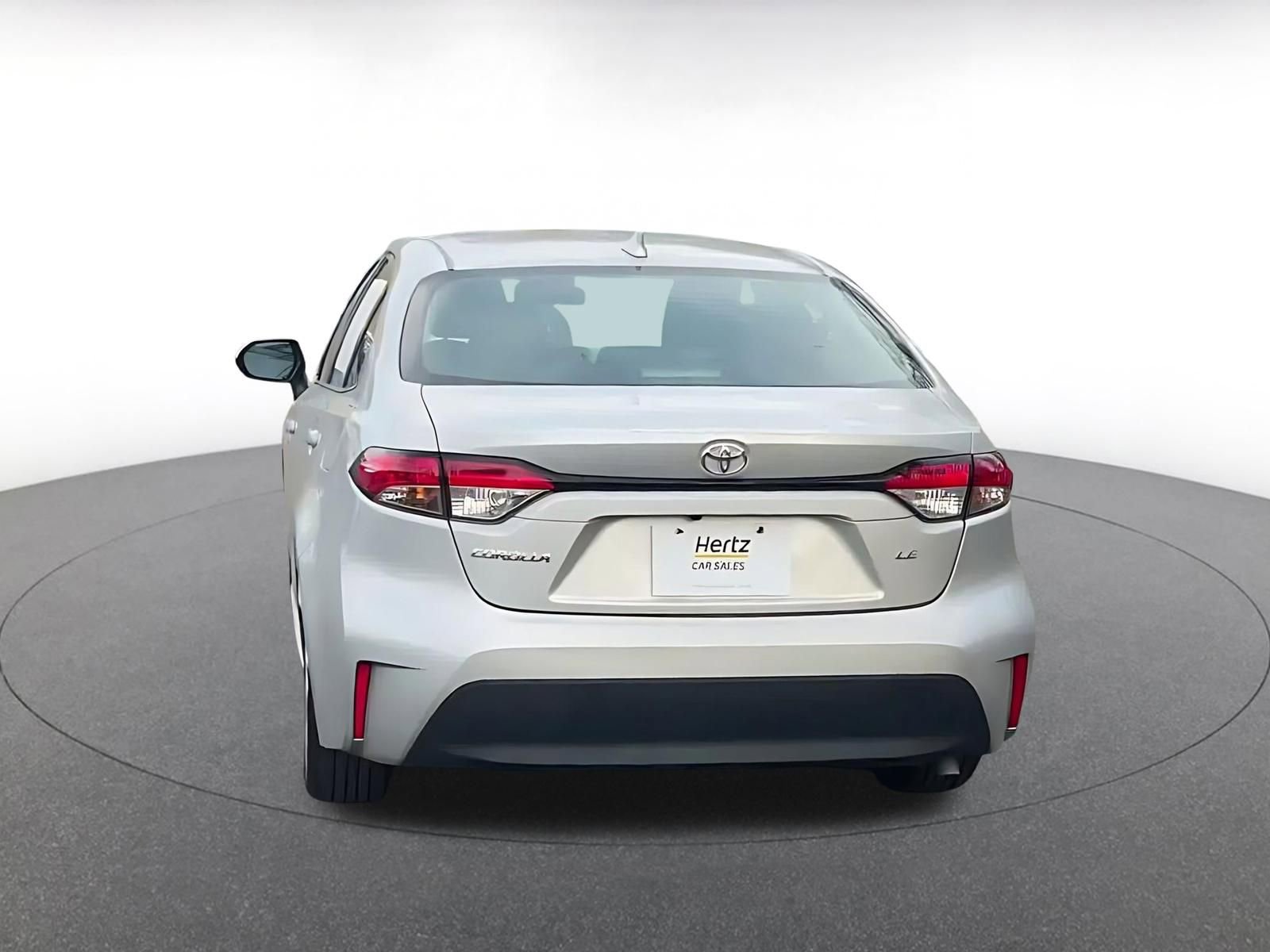 Used 2025 Toyota Corolla LE image 12