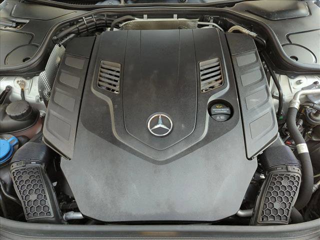 Used 2020 Mercedes-Benz Maybach S 560 4MATIC image 24