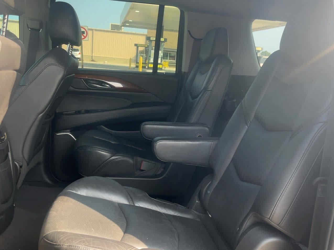 Used 2019 Cadillac Escalade ESV Luxury AWD/4WD image 5